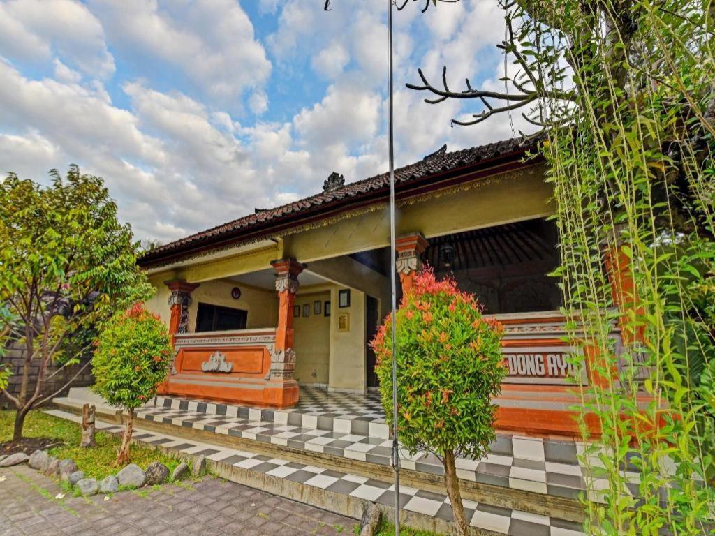 Oyo 91503 Hotel Gedong Ayu Near Sanur อูบุด ภายนอก รูปภาพ