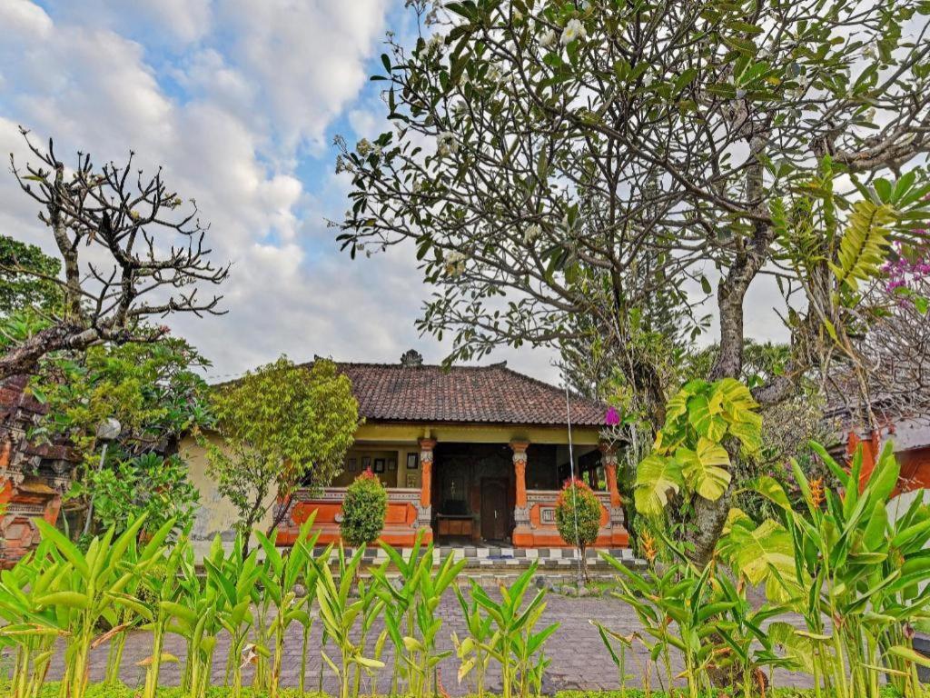 Oyo 91503 Hotel Gedong Ayu Near Sanur อูบุด ภายนอก รูปภาพ